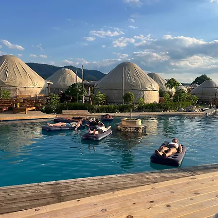 Eco Yurt Glamping With Campfire Wildflowers & Nature Trails Dengri Eco Luksustelt