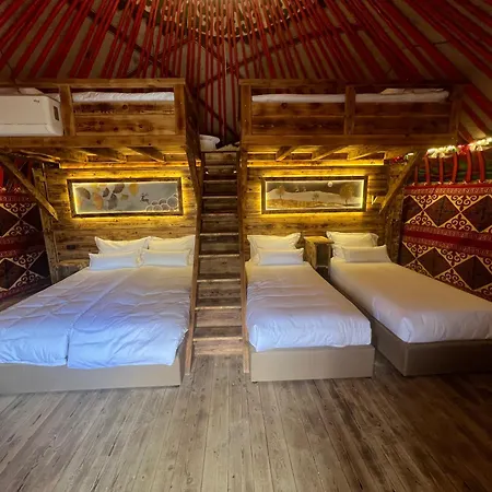 Eco Yurt Glamping With Campfire Wildflowers & Nature Trails Dengri Eco Луксозна палатка